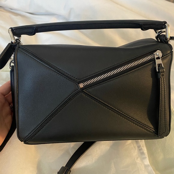 ✨SOLD✨ 100% AUTHENTIC LOEWE SMALL PUZZLE BAG - Picture 3 of 8